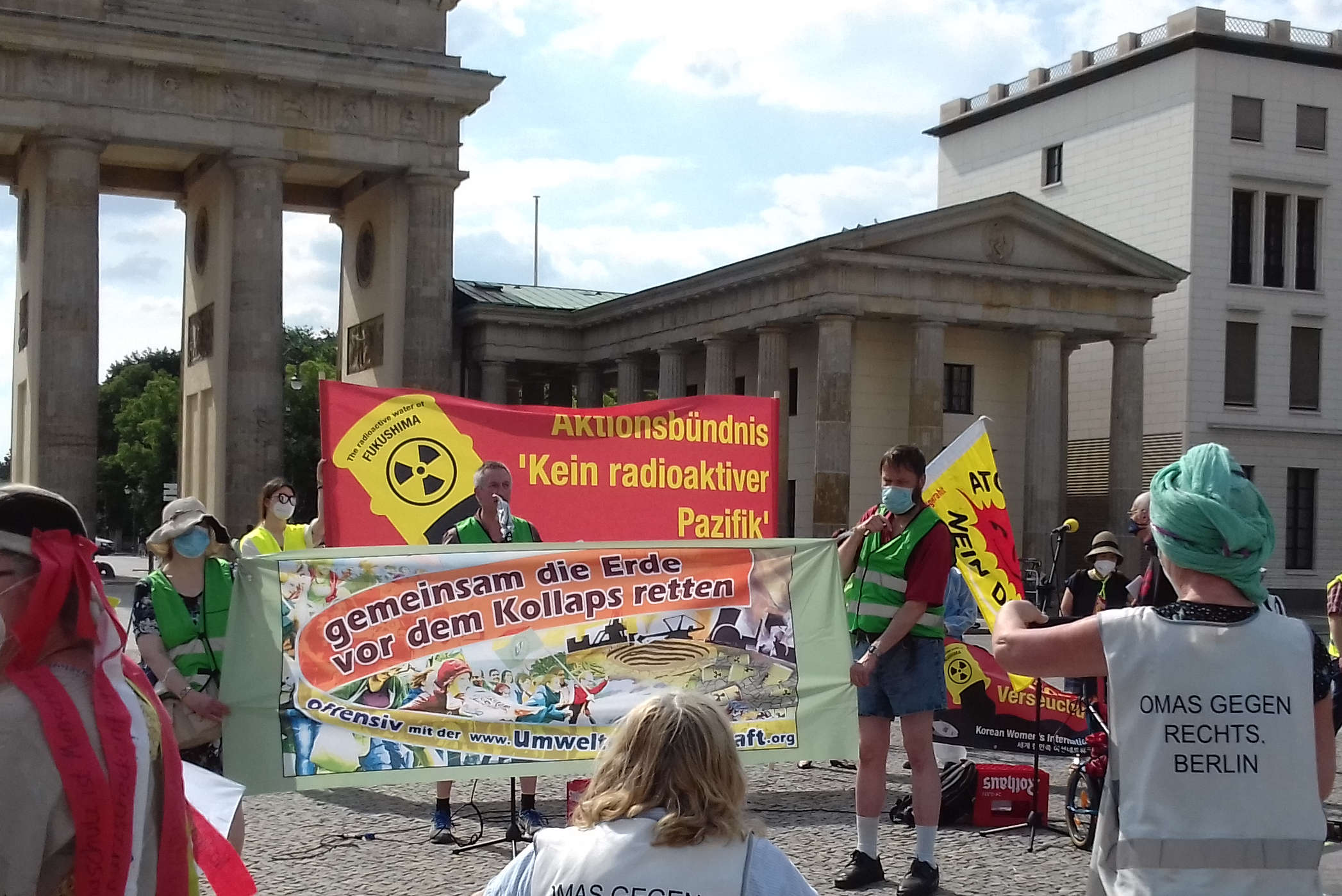 Protest gegen radioaktive Verseuchung Pazifik Berlin 8.6.21 01